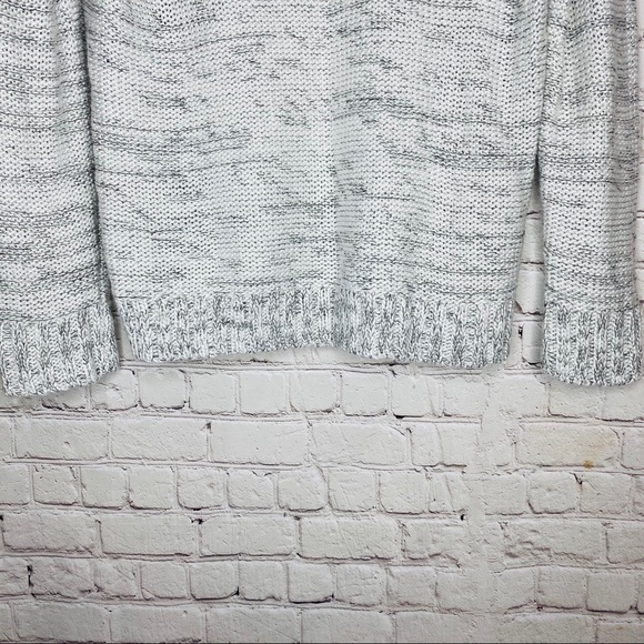 Westport Women’s Knitted Sweater Gray and White XL - Picture 8 of 10